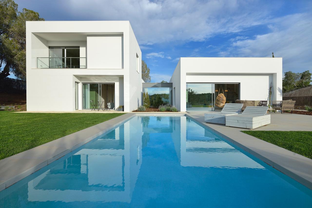 Buy a dream home on Spain’s top golf resort