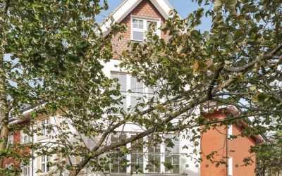 Couple cruise through retirement at new Poole community